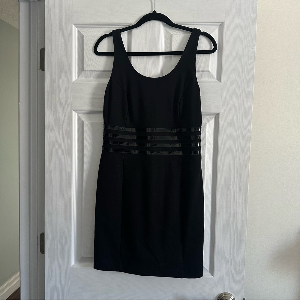 Size 4 Michael Kors Women’s Black Faux Leather Waist Sheath Mini Dress - Picture 2 of 6